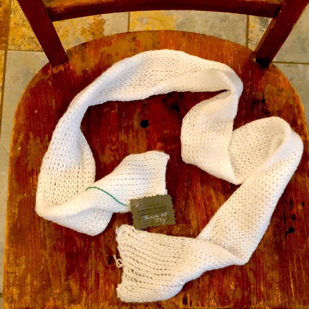 Handmade, New, Women’s Loom Knitted Scarf, White, Yarn, Soft